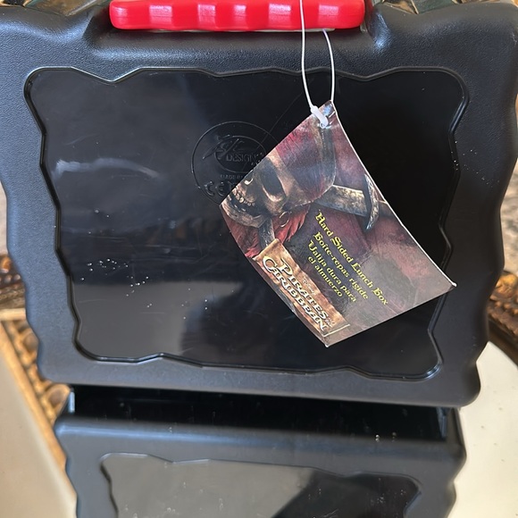 Disney New Rare Pirates of the Caribbean plastic Lunchbox Pale Tote Lunch Box - Picture 3 of 8